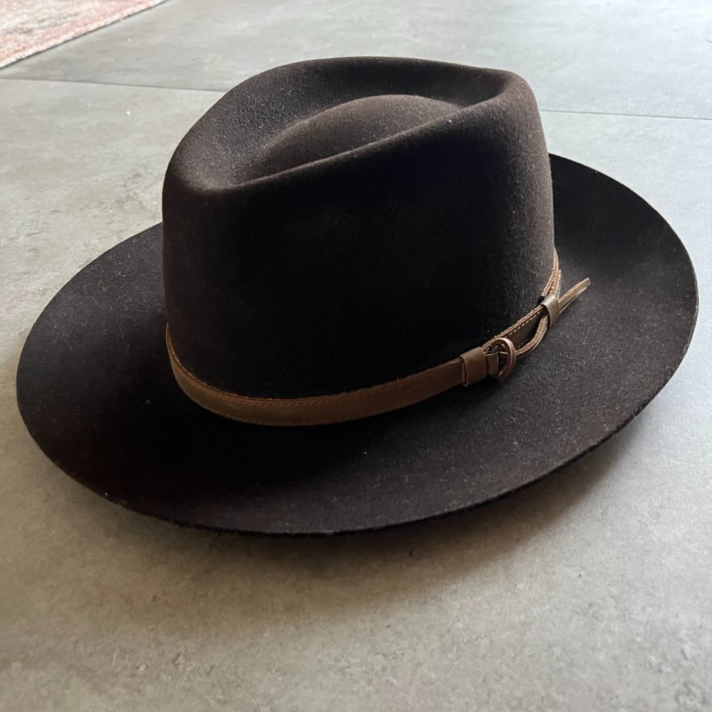 Rare Discontinued Iron and Resin Mens Medium Brim Fedora